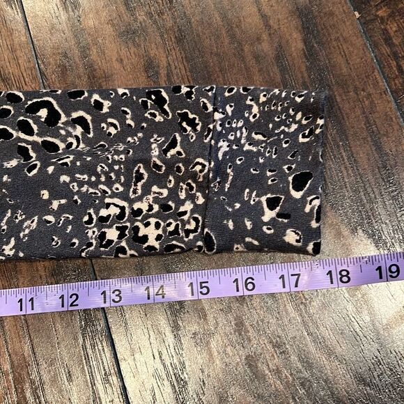 Sundry Anthropologie Leopard Hoodie size XS animal print made in USA - Picture 9 of 10